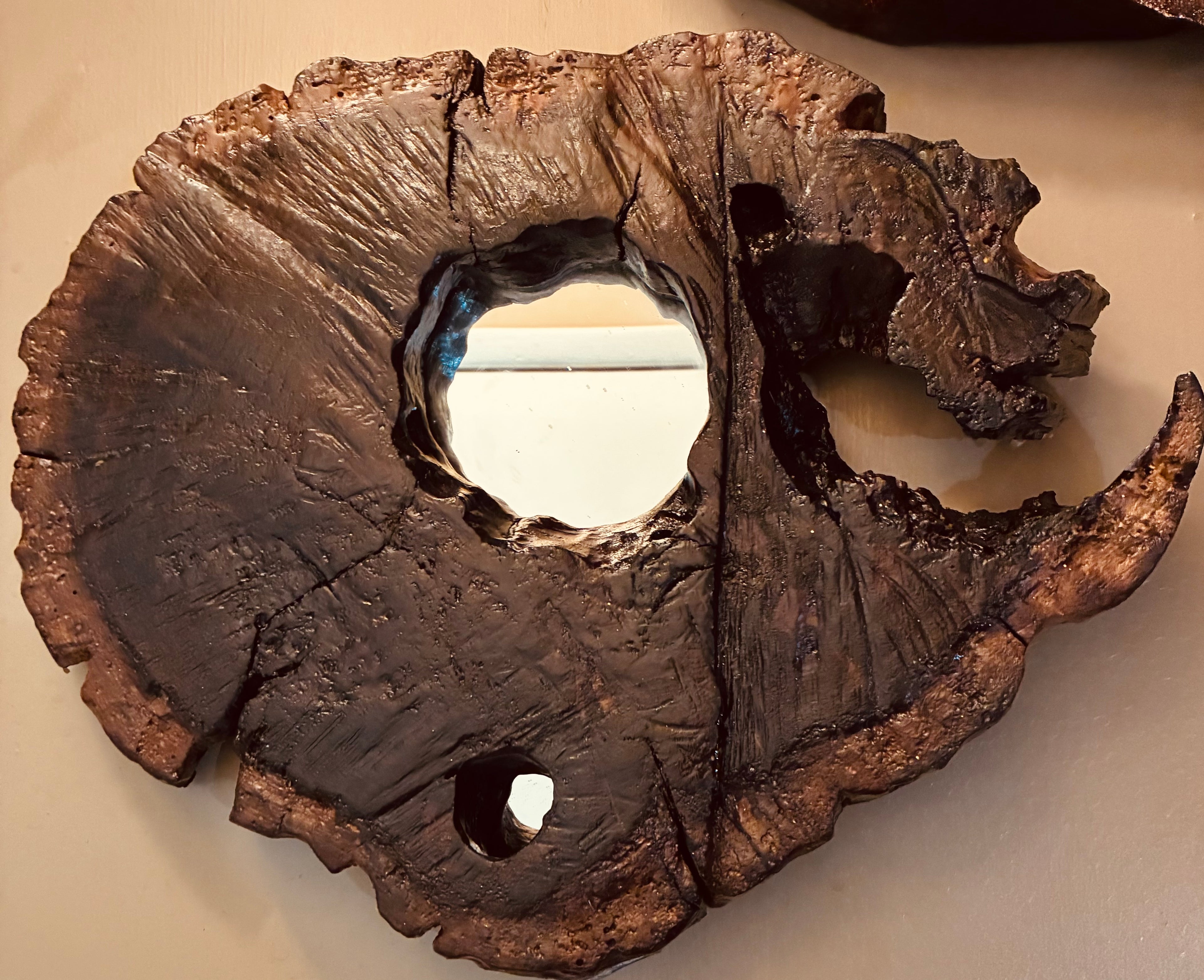 Black Walnut Wall Art – Organic Sculptural Wood Slice
Handcrafted